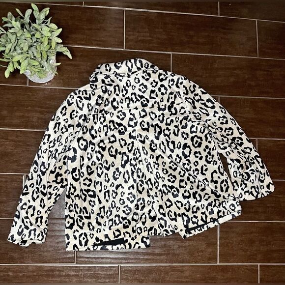 Chico’s animal print faux fur swing jacket sz 1 (M/8) - Picture 6 of 8